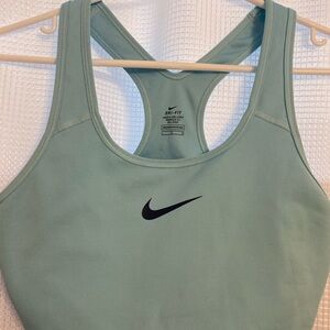 Nike workout top